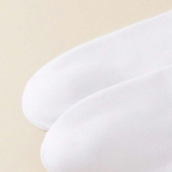 Disney Mickey Mouse Christmas Socks White Crew Socks with Holiday Hat Unisex New - Picture 2 of 3